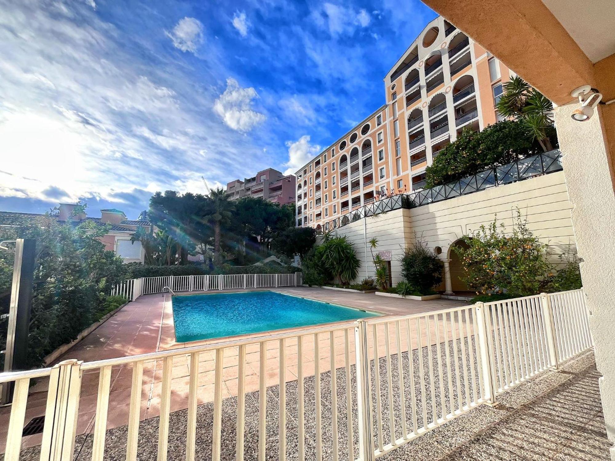 Direct Monaco Studio Devant Piscine Beausoleil Ngoại thất bức ảnh
